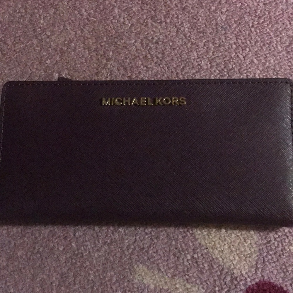 Just the Michael kors wallet